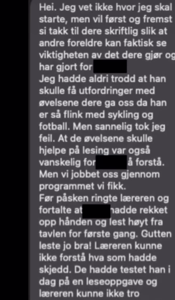 Skjermbilde av melding hvor forelder beskriver at hverdagen har blitt lettere og at det er håp igjen etter en tung periode med lekser.